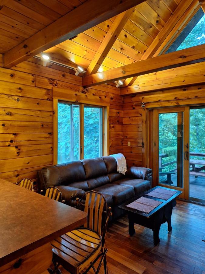 Neshannock Creekside Log Cabin Volant Exterior photo